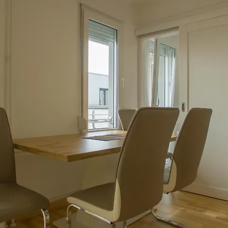 Premium Stan Novi شقة بلغراد